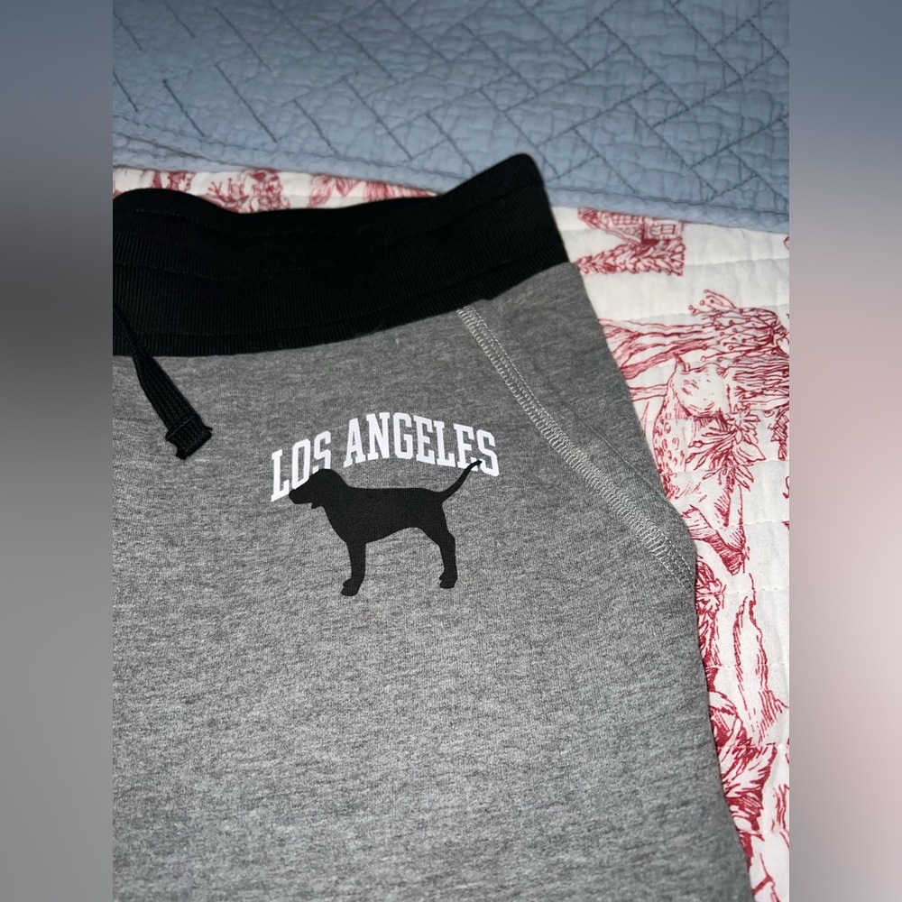 Victoria’s Secret Pink Destination Los Angeles Jogger Pants